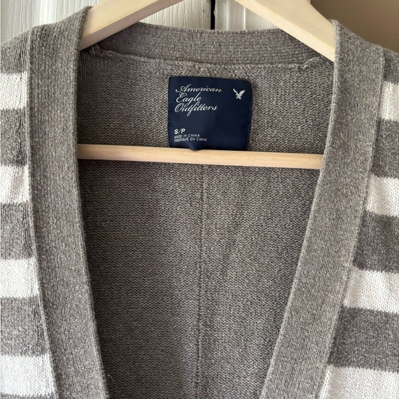 American Eagle Outfitters Striped Cardigan in Gray and Cream - Picture 4 of 7